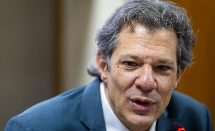 Haddad passa a ser tratado como principal opção do PT para o governo de São Paulo