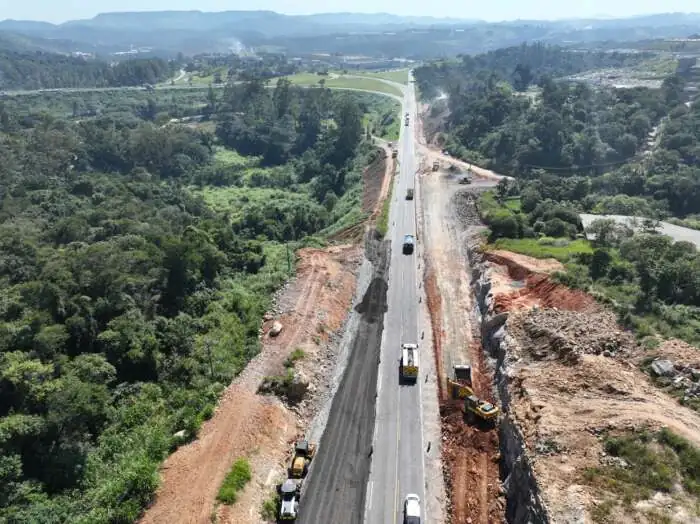 Motoristas terão rotas alternativas durante detonações na Rodovia Lívio Tagliassachi em São Roque