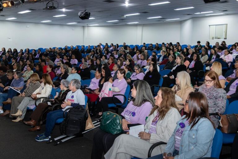 20 anos da Lei Maria da Penha são lembrados com debate sobre proteção às mulheres